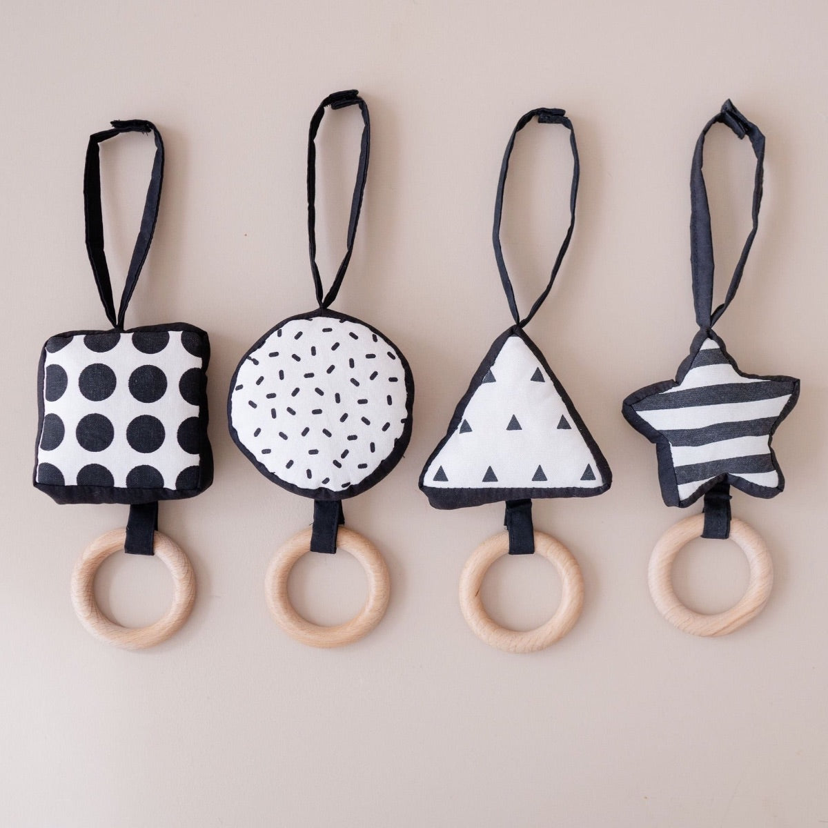 Black and white sensory toys for babies online